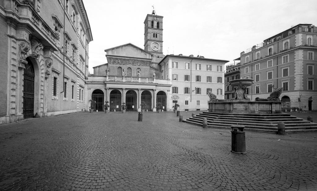 La Casa Di Emma A Trastevere Róma Kültér fotó